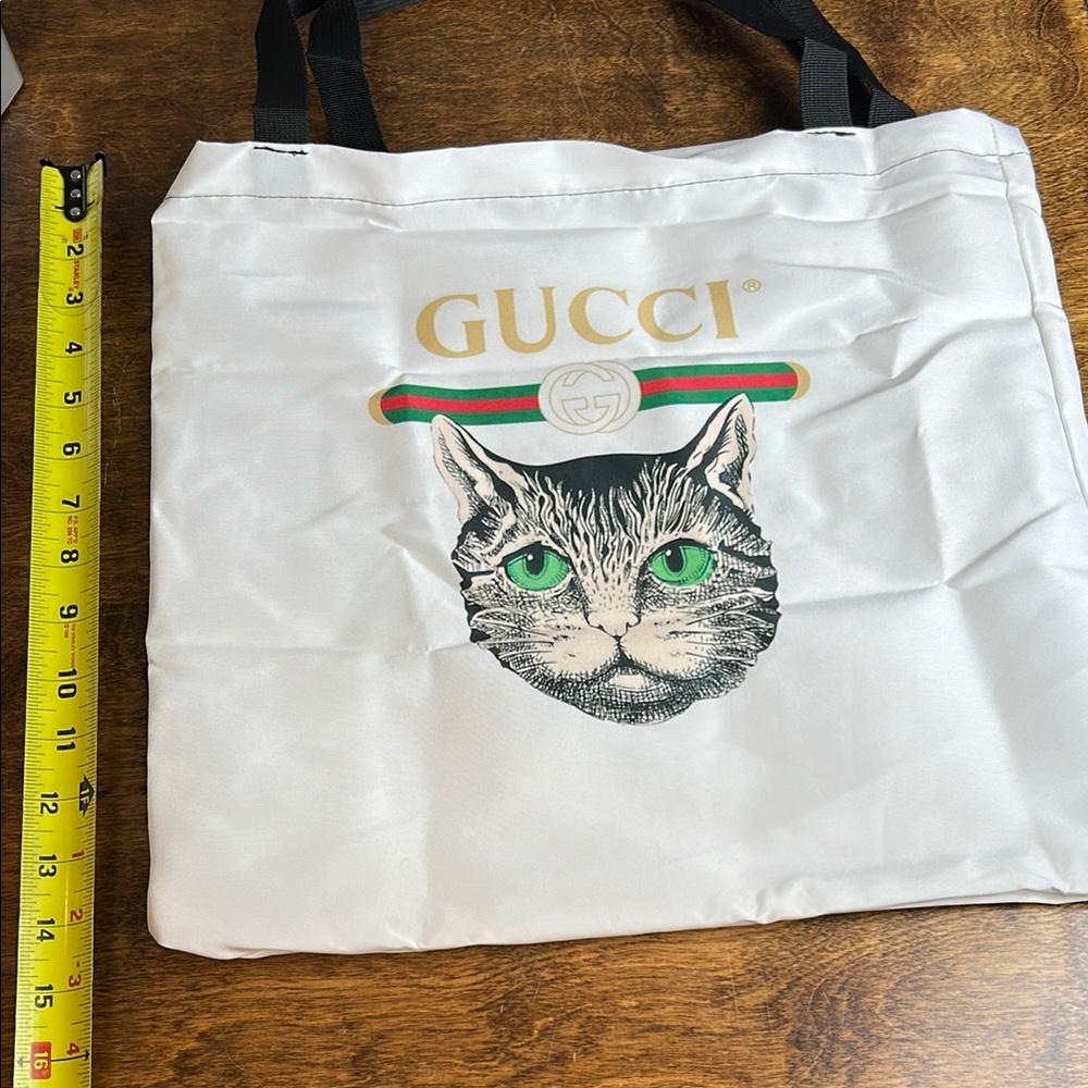 White Tote with Cat Design - Picture 5 of 7
